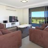 Отель Signature Waterfront Apartments, фото 2