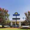 Отель Days Inn by Wyndham Spartanburg Waccamaw, фото 1