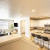 Отель Escondido Escape 3 Bedroom Townhouse, фото 12