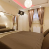 Отель Central Business Suites with Hot Jacuzzi, фото 3
