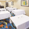 Отель La Quinta Inn & Suites by Wyndham Houston Hobby Airport, фото 13