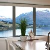 Отель Remarkable Lake View Townhouse Queenstown Hill, фото 7