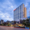 Отель Huanpeng by Hilton  Chengdu Dayi, фото 1