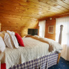 Отель Gold Mountain Manor Bed and Breakfast, фото 5