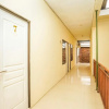 Отель OYO 494 Nadia Homestay Syariah Near RSU Premier Surabaya Kota Surabaya, фото 13