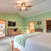 Отель Brookings Vacation Rental Lodge on 88 Acres!, фото 10