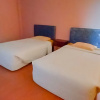 Отель RedDoorz Premium @ Hotel Green Wattana Sentul, фото 11