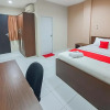 Отель RedDoorz Plus @ Pelita Guest House, фото 13