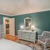 Отель Stockbridge Home: Walk to Town Beach!, фото 12