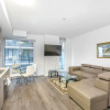 Отель Toronto Furnished Living College Street Elevate Rooms., фото 18