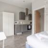 Отель Spacious and Modern Studio Near Finsbury Park, фото 4