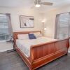 Отель Splendid Gated 4 BR 2 BA Home Near Downtown, фото 4