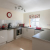 Отель 3 Varis Apartments, фото 9