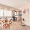 Отель Regatta Living II with Breakfast Included! - 901, фото 8