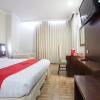 Отель RedDoorz Plus @ Surabaya City Center, фото 17