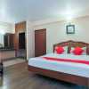 Отель OYO 48910 Hotel Blue Bird, фото 3