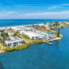 Отель Anna Maria Island Absolute Anna Maria-private Beach Access-heated Pool-wi-fi, фото 46