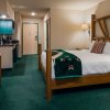 Отель Best Western Plus Kentwood Lodge, фото 36