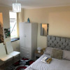Отель Self-contained studio flat bathrooms kitchens upgrade locations to city centre 15 minutes walking di, фото 1