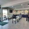 Отель Quality Inn & Suites Athens University Area, фото 12