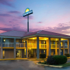Отель Days Inn by Wyndham Richmond, фото 1