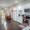 Отель Southtown Classic 3BR/2BA mins from Downtown, фото 12