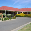 Отель Pines Country Club Motor Inn, фото 15