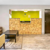 Отель Quality Inn & Suites Metropolis I-24, фото 2