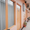 Отель Reddoorz Plus Near Plaza Ambarukmo, фото 8