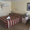 Отель Woodmans Hill Motel, фото 1