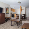 Отель Gray Wolf Inn & Suites, фото 4
