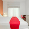 Отель RedDoorz Syariah Plus @ Jatibening, фото 6