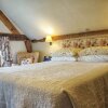 Отель Lowe Farm - Bed & Breakfast Leominster, фото 45