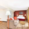 Отель Hawthorn Suites by Wyndham Airport East Hotel, фото 3