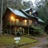 Отель Barrington Wilderness Cedar Lodge в Солсбери