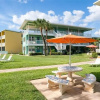 Отель Tropic Terrace #23 - Beachfront Rental Condo by RedAwning, фото 14