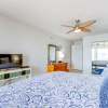 Отель Lakefront Condo: Boat Slip + Regatta Bay Amenities, фото 2