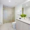 Отель Luxury 3 Br Stunning View High Floor Hot Tub, фото 9
