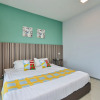 Отель OYO Home 44002 Classic 2br Setia Alam Trefoil., фото 8