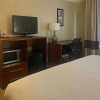 Отель Comfort Inn & Suites Phoenix North / Deer Valley, фото 3