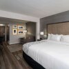 Отель La Quinta Inn & Suites by Wyndham Raleigh Downtown North, фото 6