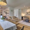 Отель Stylish Family Townhome: 1 Mi to Beach & Boardwalk, фото 12