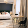 Отель New Deluxe Studio Apartment in quiet back house, фото 2