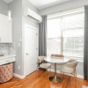Отель Findlay Market Suite 5, фото 14