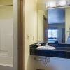 Отель Lone Star Inn & Suites, фото 22