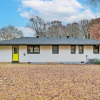 Отель Decatur Home w/ Yard, 13 Mi to Downtown Atlanta!, фото 1