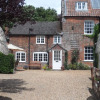 Отель Stunning 3 bedroom cottage, all ensuite, near Stonehenge, Salisbury, Avebury and Bath, фото 1