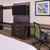 Отель Holiday Inn Express & Suites Bloomington W Mall, фото 5