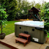 Отель Deluxe 2/3 Bed Hottub Skytv, фото 16