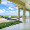 Отель Luxury 3bd Beach Front 4 Green Stunning Views, фото 38